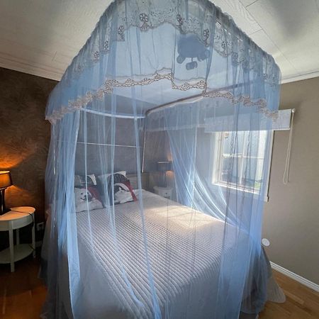 Luxury Villa By Lake Welcome You 효 외부 사진